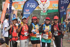 BIB: 700, 211, 150, 41473
                            <button type="button" onclick="openModal(8252763)" class="btn btn-primary btn-sm float-right btn-popup" data-toggle="modal" data-target=".modal-high-quality">
                        <i class="fas fa-shopping-cart"></i> Add to Cart
                    </button>
                                            <button type="button" onclick="isThisMe(8252763, true)" class="btn btn-success btn-sm float-right btn-popup btn-isme hidden" data-toggle="tooltip" data-placement="bottom" title="นี่คือรูปของคุณใช่ไหม คลิกที่นี่เพื่อเอาเข้าอัลบั้ม">
                        <i class="fas fa-plus"></i> Add to album
                    </button>
                    <button type="button" onclick="isThisMe(8252763, false)" class="btn btn-warning btn-sm float-right btn-popup btn-isnotme hidden">
                        <i class="fas fa-ban"></i> Remove from album
                    </button>